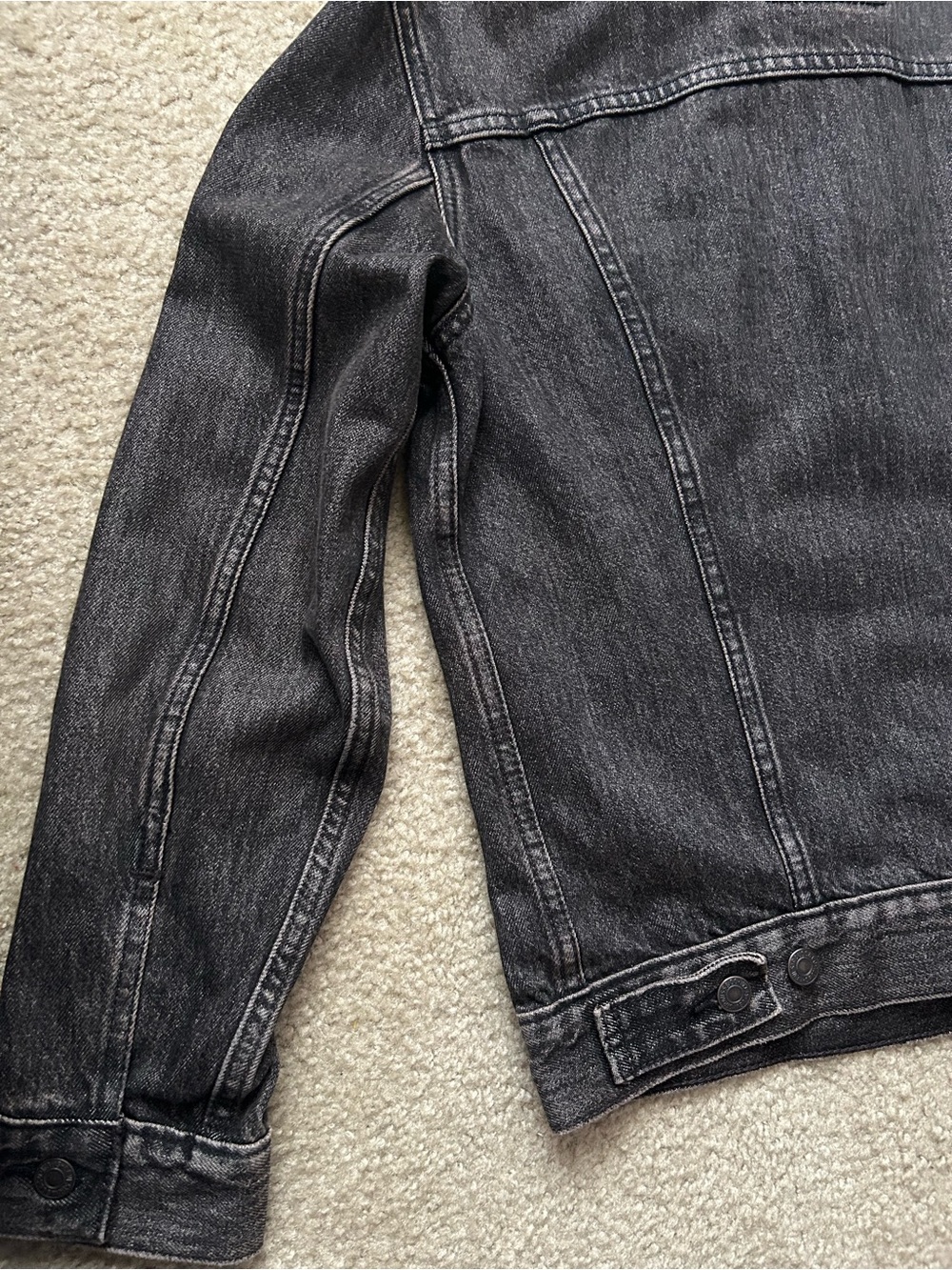 Levi’s Men’s Black Washed Denim Trucker Jacket Size S Button Front - Picture 8 of 14